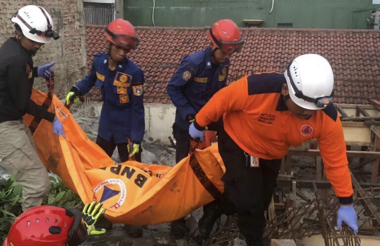 Renovasi Rumah di Kembangan, Satu Pekerja Tewas Tertimpa Tembok Roboh