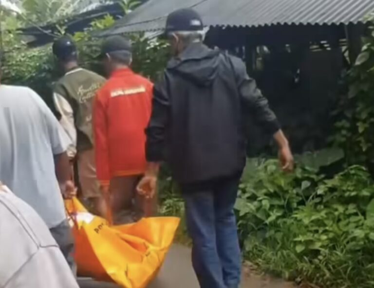 Tukang Rongsok Dibacok Hingga Tewas di Depok Diduga Maling