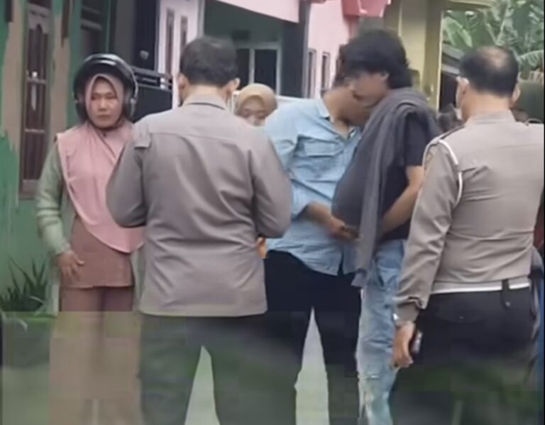 Polisi Ringkus Pria Bacok Tukang Rosok Hingga Tewas di Depok