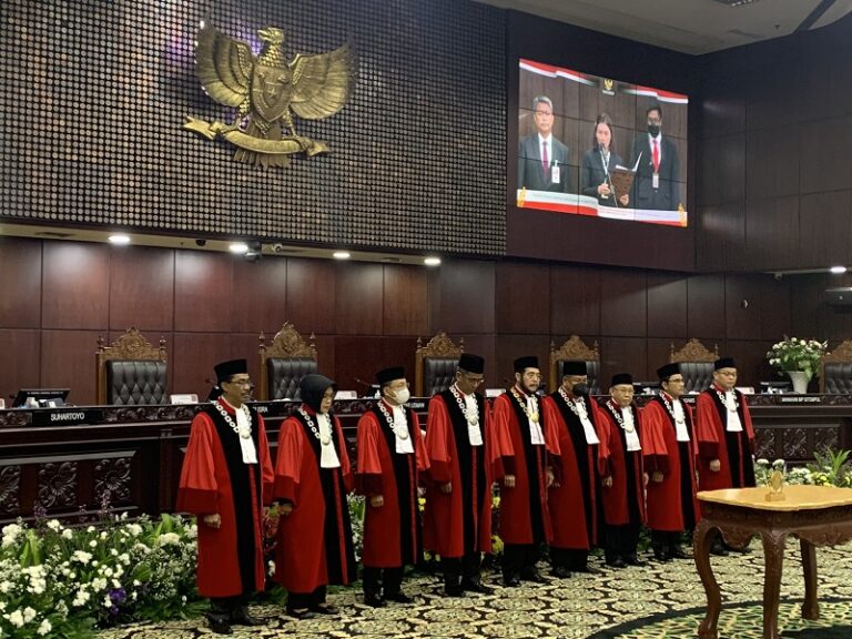 Resmi, Anwar Usman Disumpah Jadi Ketua MK Periode 2023-2028