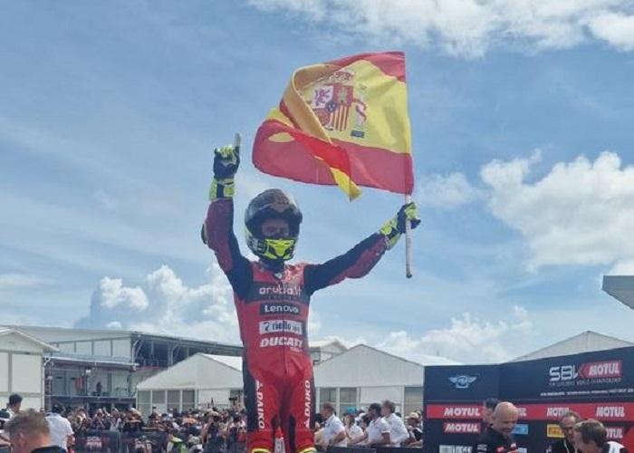 Alvaro Bautista Menangkan Balapan di World Superbike GP Indonesia