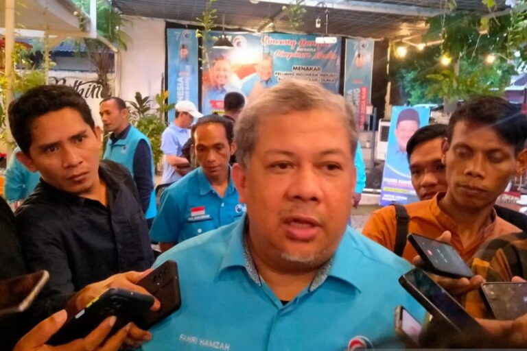 Fahri Hamzah: Tugas Anggota Dewan Bukan Penyalur Bansos