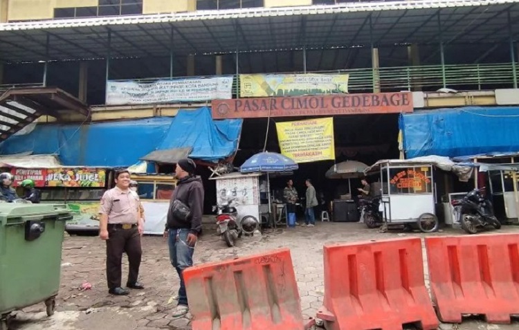 Dampak Larangan Pemerintah, Ribuan Pedagang Pakaian Bekas Impor Tutup Toko