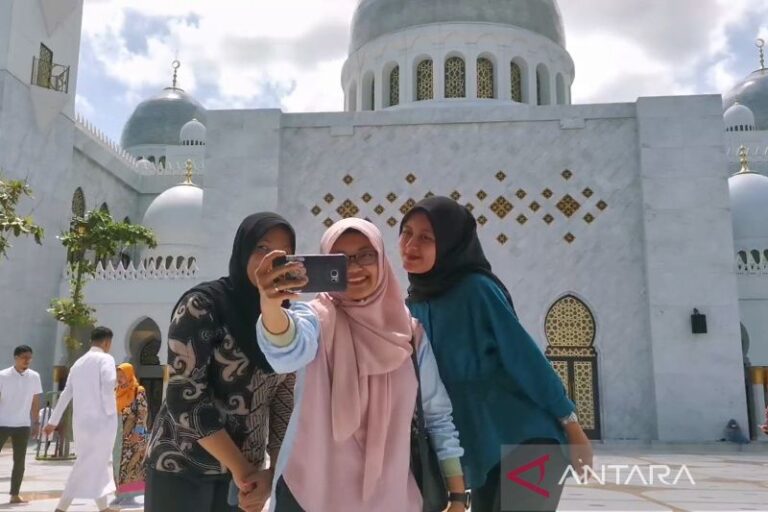 Kehadiran Masjid Sheikh Zayed Solo Bawa Angin Segar Bisnis Perhotelan