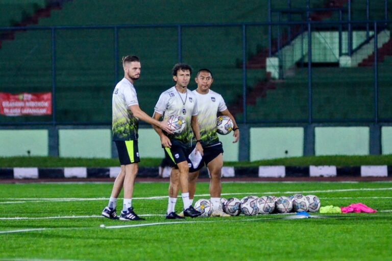 Luis Milla Siapkan Jadwal Baru untuk Gelar Latihan Saat Puasa