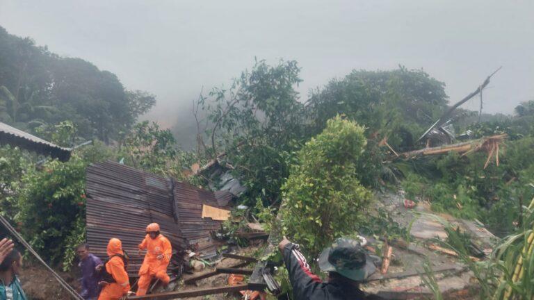 Tim SAR Kembali Perpanjang Pencarian Korban Tanah Longsor di Natuna