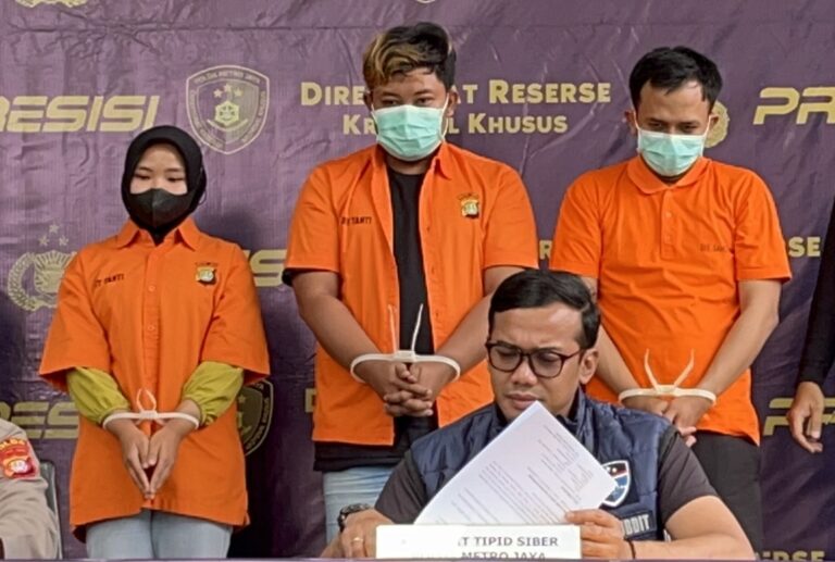 Polisi Tetapkan Tiga Tersangka Pembuat dan Penyebar Foto Balpress Thrifting Sitaan