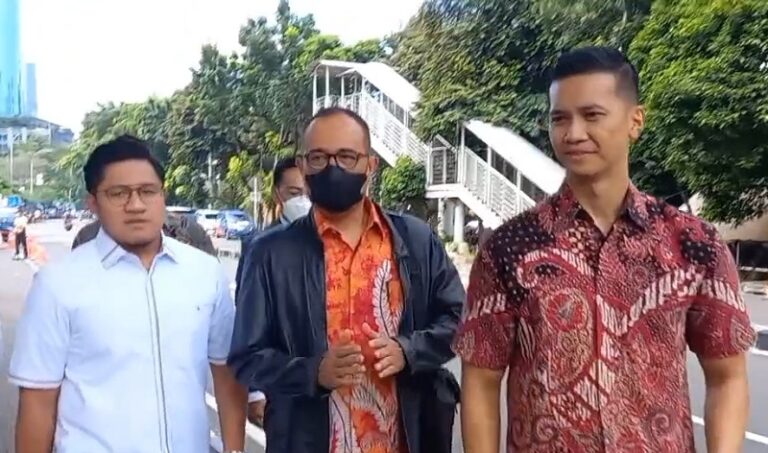 Eks Pejabat Ditjen Pajak Rafael Alun Hadiri Pemeriksaan sebagai Tersangka