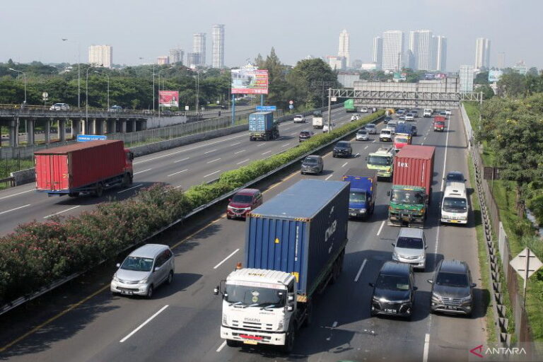 Selama Libur Panjang Imlek, 176 Ribu Lebih Kendaraan Melintasi Tol Tamer