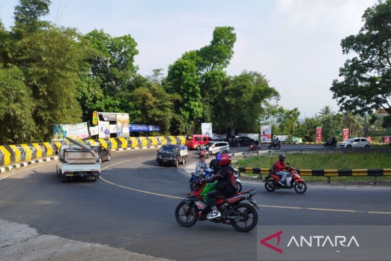 Antisipasi Kepadatan di Jalur Puncak, Polres Bogor Rekayasa Lalu Lintas