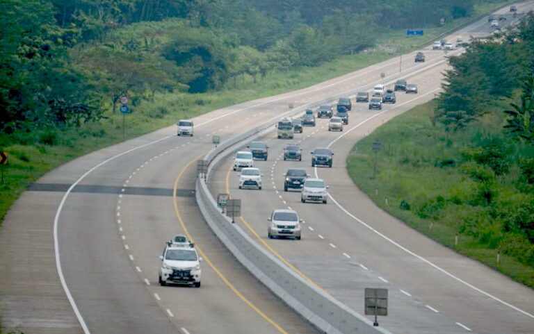 Polisi Perpanjang Sistem One Way dari Kilometer 414 hingga Malam ini