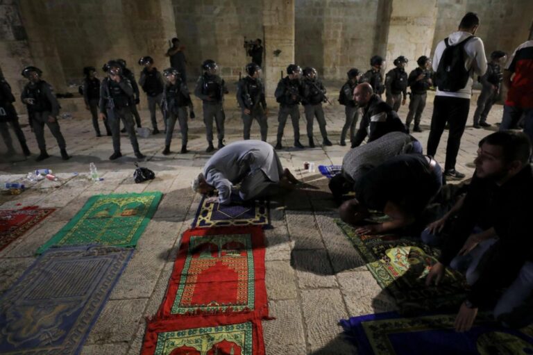 Dunia Beri Kecaman Keras Aksi Brutal Israel di Al-Aqsa