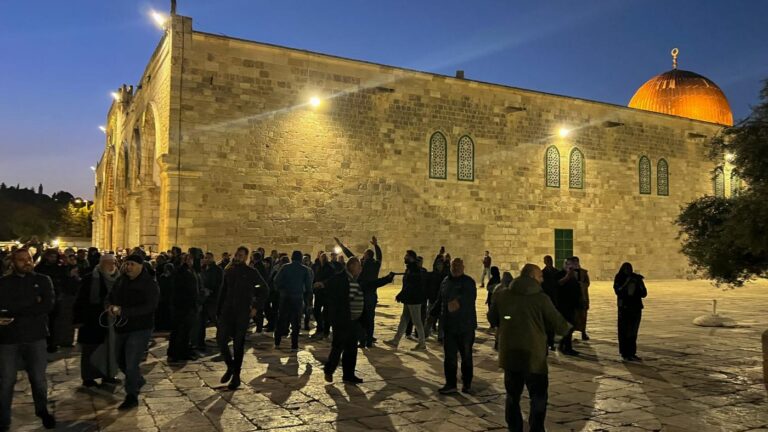 Fadli Zon Kutuk Serangan Israel di Masjid Al-Aqsa