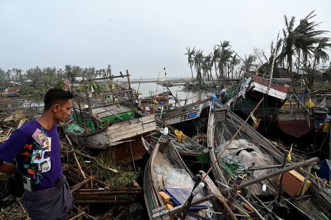 Topan Mocha Tewaskan 81 Orang di Myanmar