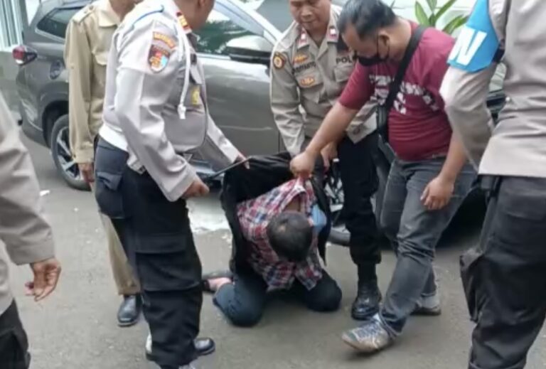 Polisi Bakal Selidiki Aliran Dana Pelaku Penembakan Kantor MUI