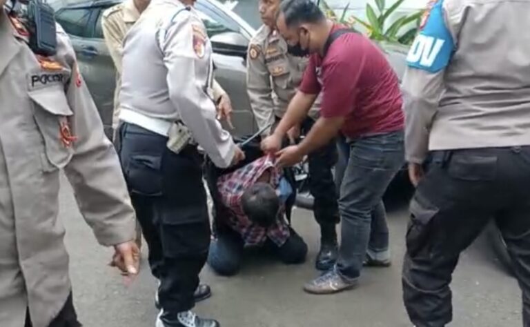 Jenazah Penembak Kantor MUI Masih Barada di RS Polri