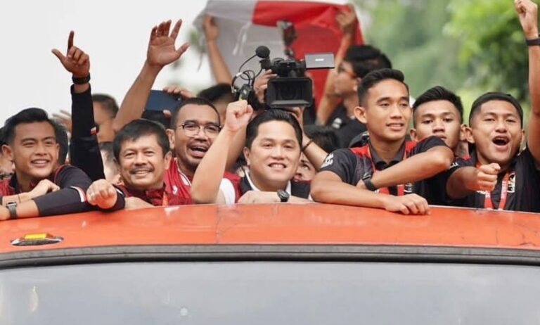 Arak-arakan Bikin Macet, Erick Thohir Minta Maaf