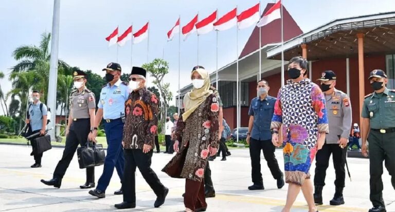 Tiba di Bengkulu, Wapres Hadiri Pengukuhan KDEKS