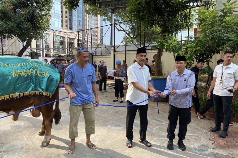 Polda Metro Gelar Pemotongan Hewan Kurban Idul Adha 1444 H