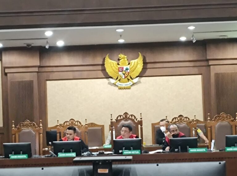 Hakim Kabulkan Sidang Lukas Enembe Digelar Offline, Pekan Depan