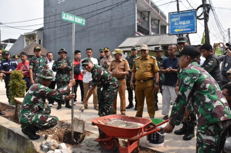 Peresmian Jalan Rawa Semut Tandai Penutupan TMMD ke-116 oleh Kasdam Jaya