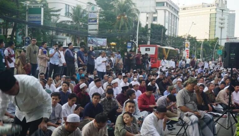 Menko PMK Salat Idul Adha di Gedung PP Muhamadiyah