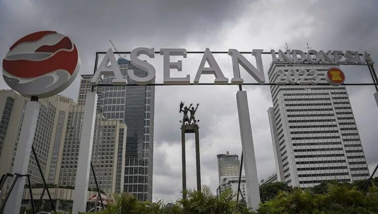 Indonesia Bersiap Gelar KTT ASEAN ke-43 di Jakarta