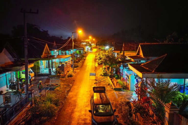 Jaringan Listrik Rumah Terdampak Lahar Dingin Semeru Kembali Normal