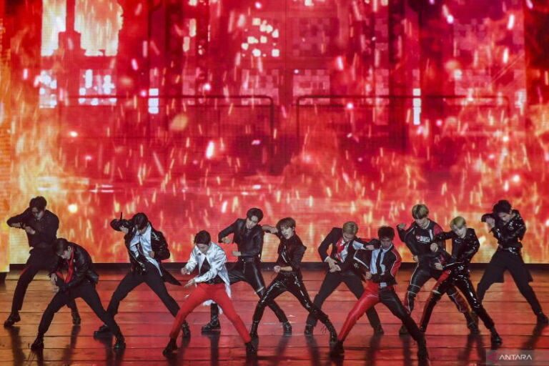 Konser di Ancol, THE BOYZ Akui Kalah Berenergi dari Penggemar