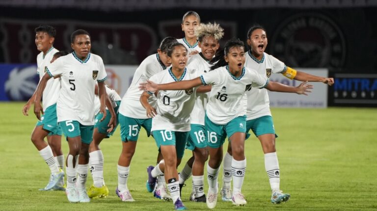 Juarai Grup A, Ã¢â‚¬Å“Garuda Pertiwi MudaÃ¢â‚¬Â Lolos Semifinal Piala AFF