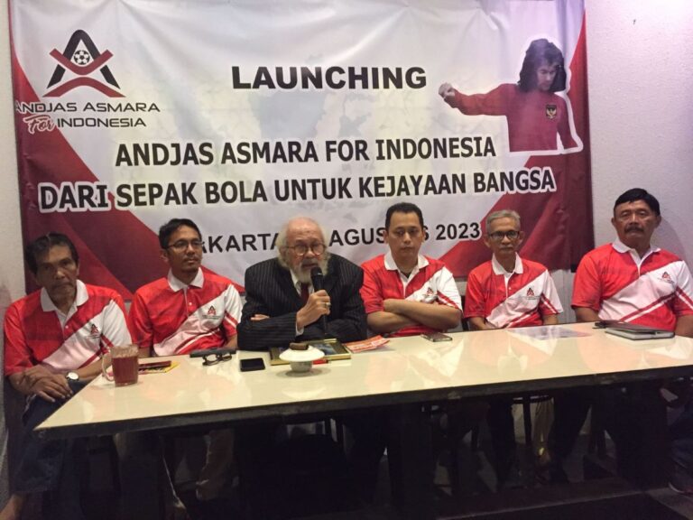 Andjas Asmara Turun Gunung Bantu Benahi Sepakbola Nasional