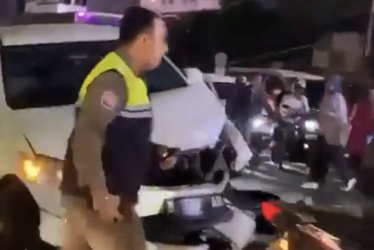 Mobil Tabrak Enam Motor di Fatmawati, Ini Penyebabnya