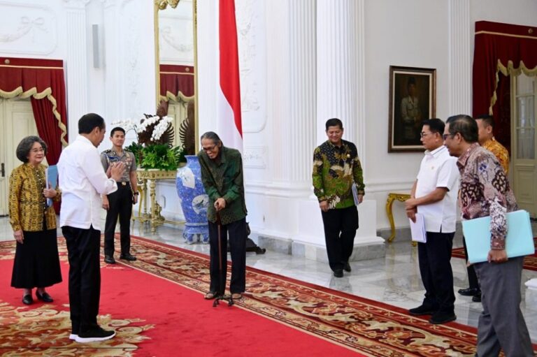 Presiden Jokowi Sepakat Berikan Tanda Jasa dan Tanda Kehormatan ke-18 Tokoh