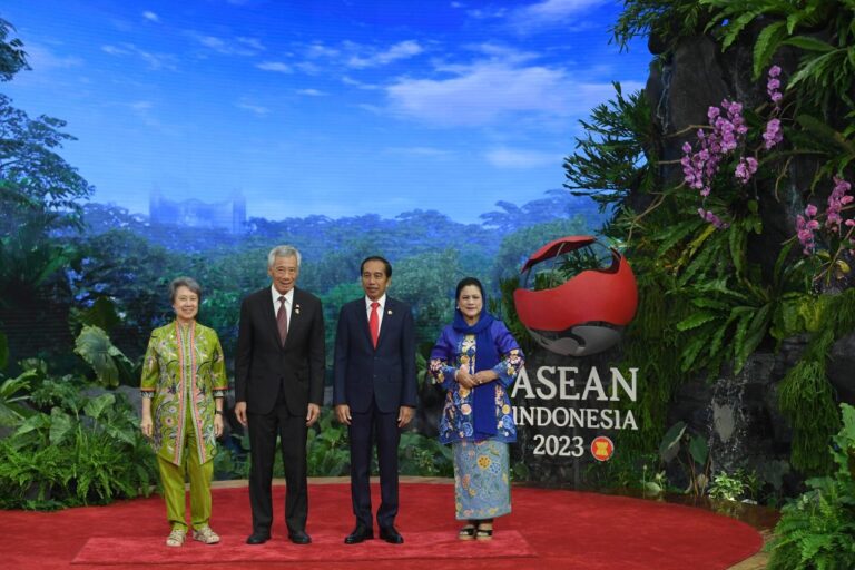 Buka KTT ke-43 ASEAN, Jokowi: Kompak, Berani, dan Gesit!