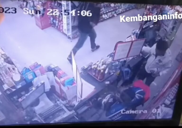 Polisi Ringkus Komplotan Perampok Bekap dan Cekik Kasir Minimarket di Kembangan