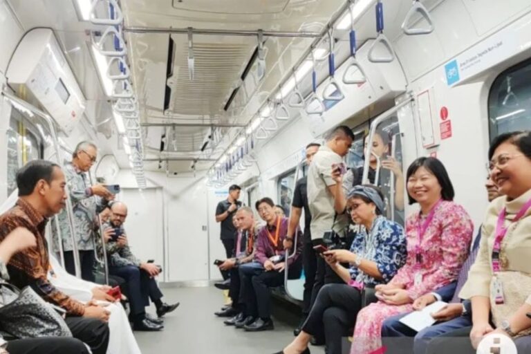 MRT Jakarta Tetap Beroperasi Selama KTT ke-43 ASEAN