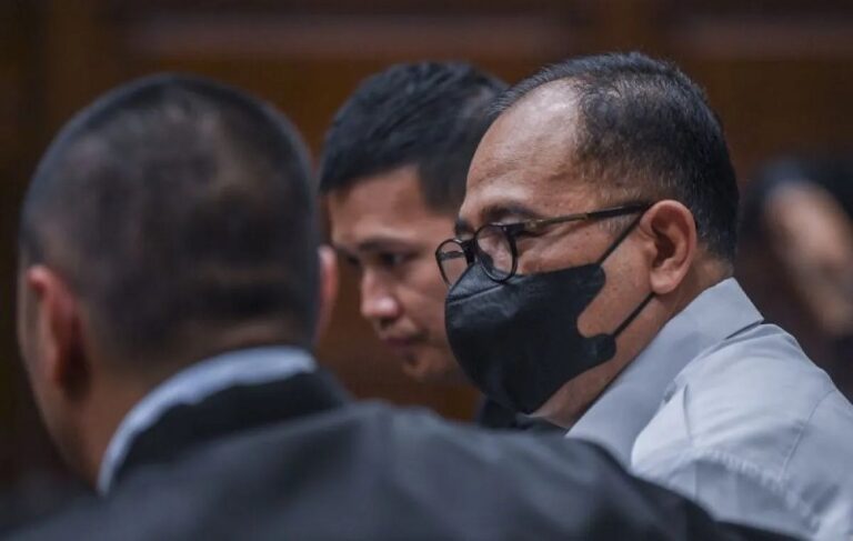 Hakim Tipikor Tegas Tolak Eksepsi Rafael Alun