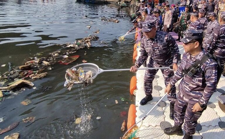 Lanjutkan Prokasih 2023, TNI AL Kerahkan 13.500 Personel