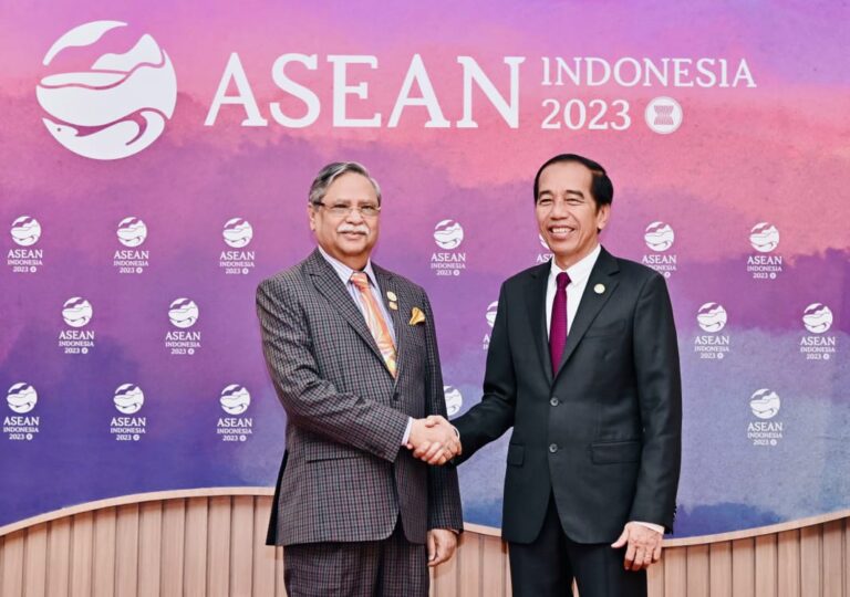 Jumpa Presiden Bangladesh, Jokowi Dorong Kerja Sama Konkret