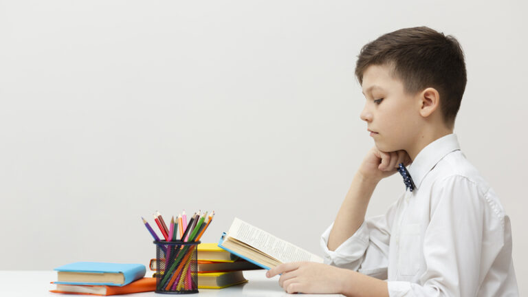 Menulis Tangan dan Baca Buku Tingkatkan Kecerdasan Anak