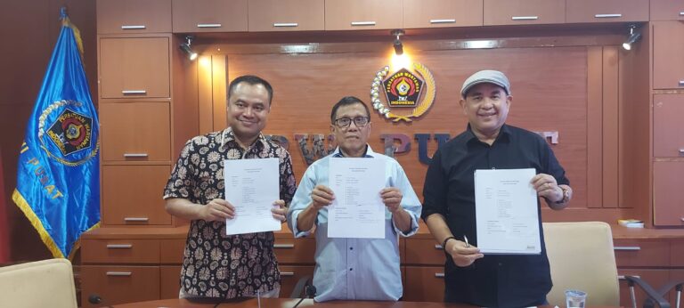 Hendry Ch Bangun Umumkan Kepengurusan PWI Periode 2023Ã¢â‚¬â€œ2028