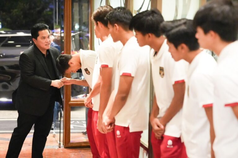 Jelang Piala Dunia U-17, Erick Thohir Berikan Motivasi ke Pemain