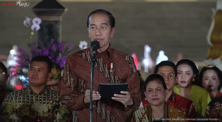 Lewat Istana Berbatik, Jokowi Ajak Warga Tumbuhkan Rasa Bangga