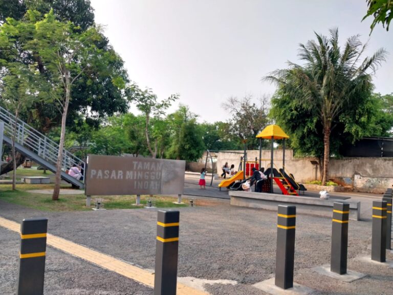 Taman Kota, Obati Kepenatan Warga Jakarta