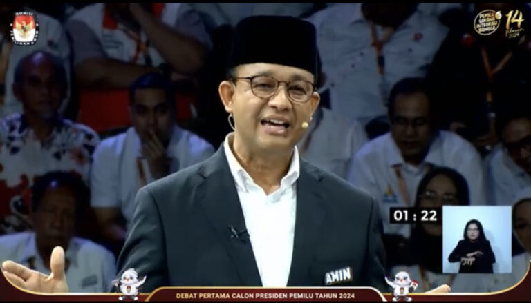 Anies Sebut Nama â€œBu Megaâ€ Dalam Paparan Visi Misi Debat Perdana Capres