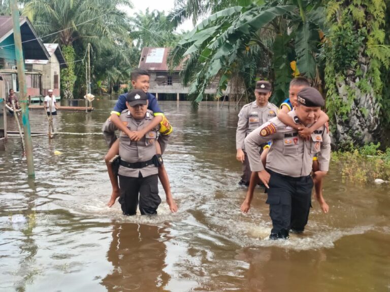 Pintu Air PLTA Koto Panjang Dibuka, Status Bencana Banjir di Riau Jadi Awas