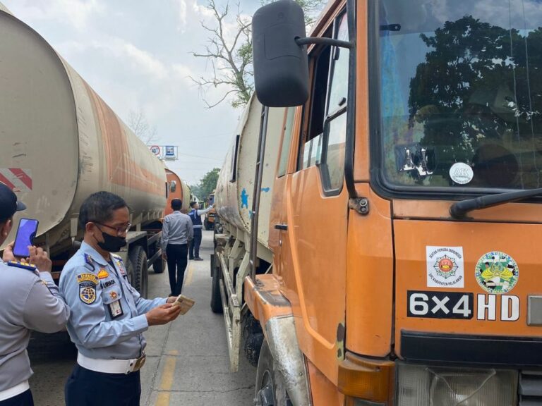 Operasional Angkutan Logistik di Sumut Dibatasi Selama Libur Nataru