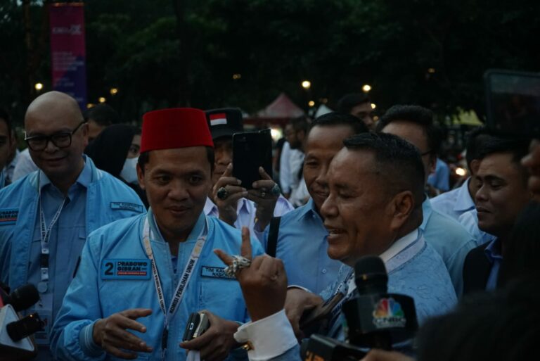 Hotman Paris Yakin Prabowo Subianto-Gibran Rakabuming Raka Menang 1 Putaran