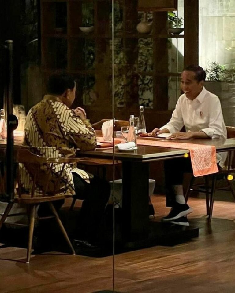 Makan Malam Bareng Prabowo, Ternyata Ini yang Dibahas Jokowi