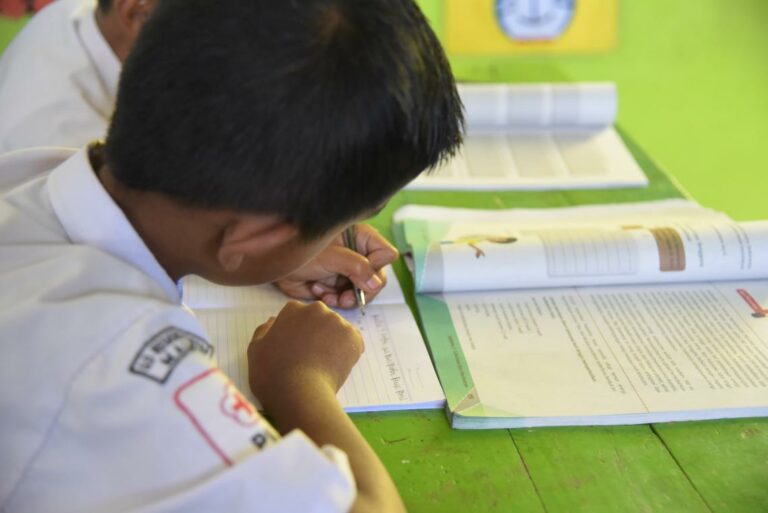 Refleksi 24 Januari Hari Pendidikan Internasional: Angka Putus Sekolah Tinggi